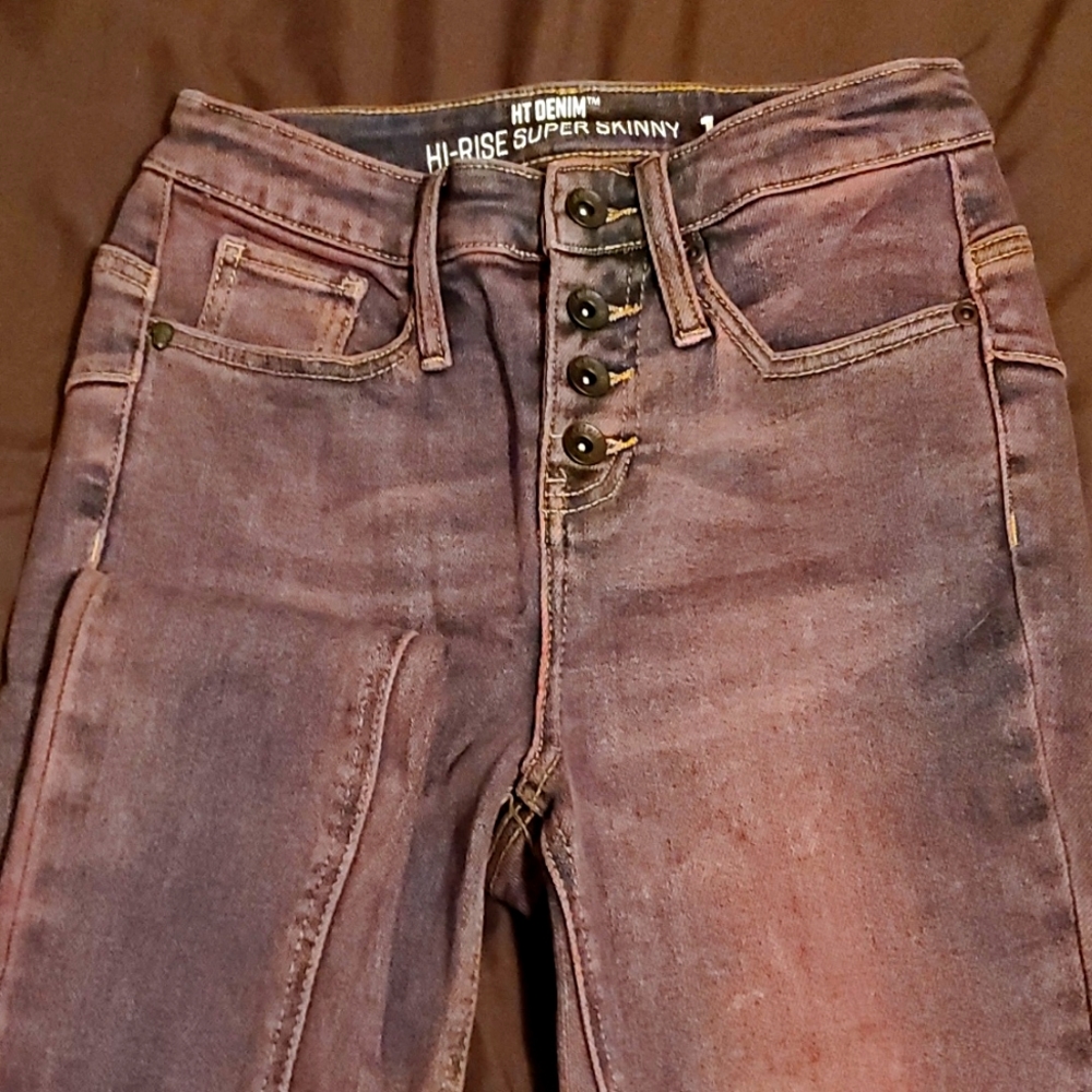 Hot Topic size 1 dark purple to fade magenta ankle length frayed hem jeans